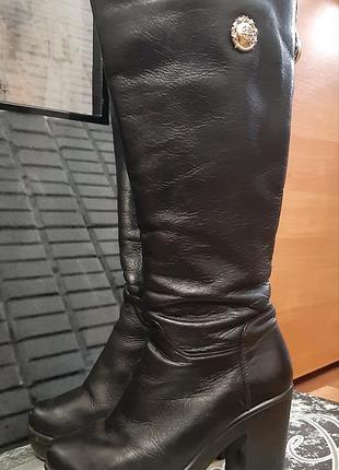 Кожаные сапоги