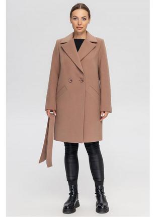 Короткое женское кашемировое пальто цвета капучино с поясом6 фото