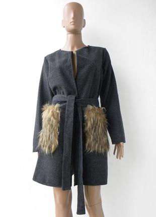 Теплое темно-серое пальто с оригинальными карманами 48 размер (42 евроразмер).