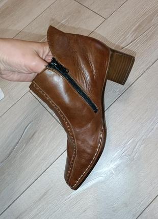 Ботинки из натуральной кожи бренда rieker7 фото