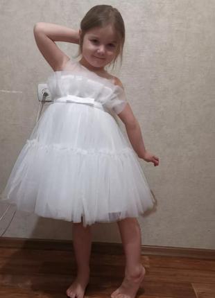 Красивое белое пышное детское праздничное платье для девочки день рождения крестины свадьбы праздник