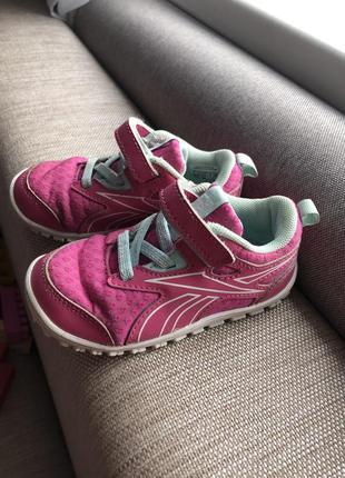 Кросівки reebok оригінал, кросівки на дівчинку 22 розмір, кросівки рожеві на дівчинку, взуття reebok, ціна без торгу!!!2 фото