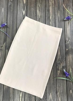 Бежевая юбка карандаш