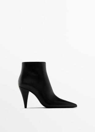 Massimo dutti кожаные сапожки на каблуке -studio новые оригинал черные
