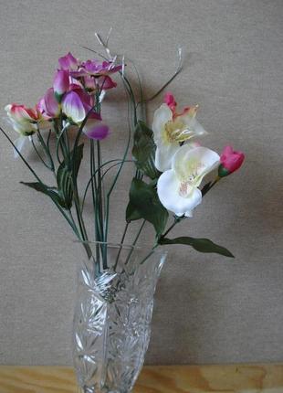 Штучні квіти букет з орхідеєю