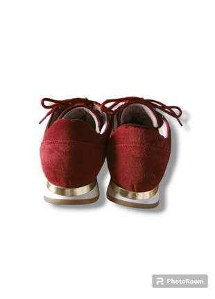Кросівки замшеві malaspina, червоні з білою підошвою та золотистими вставками, на шнурівках, розмір 385 фото