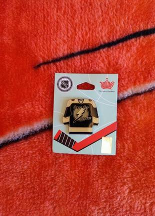 💯🏒🥅 оригінал. вінтажний металевий пін aminco usa x nhl tampa bay lightning.