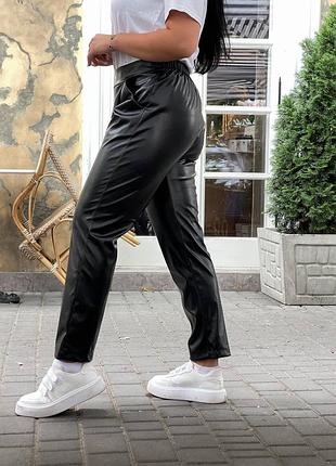 Кожаные женские штаны батальные