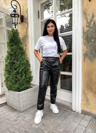 Кожаные женские штаны батальные