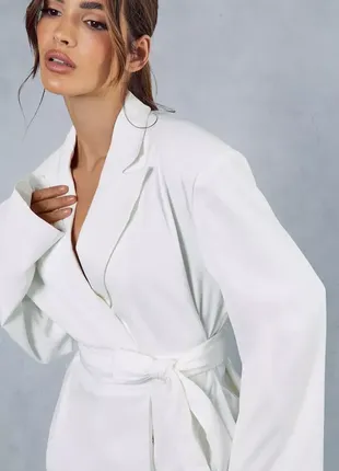 Платье пиджак накладные плеча оверсайз об бирманная широкая кимоно под пояс жакет платья короткое мини залушанка воротник9 фото