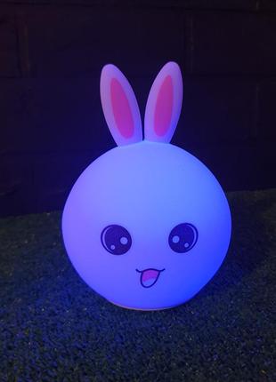 Силиконовый ночник зайчик со встроенным аккумулятором ks-602 светильник кролик игрушка3 фото