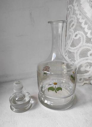 Графин с ромашками. винтаж