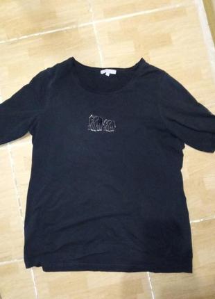 Шикарная черная футболка с вышивкой