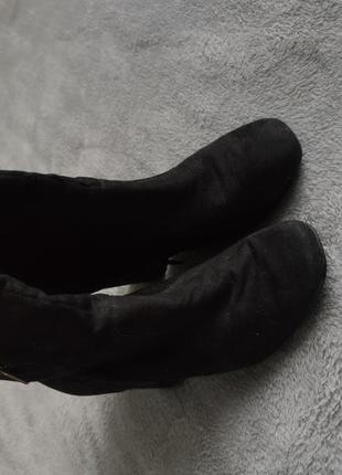 Сапожки осенние, замша черные сапоги.2 фото