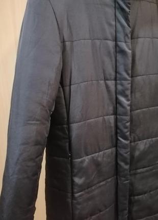 Черное стегане прямое длинное пальто синтепон с капюшоном3 фото