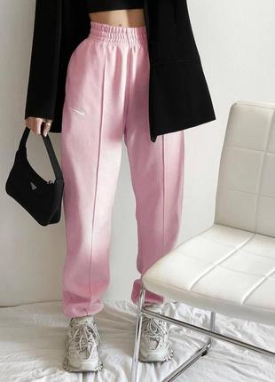 Спортивные штаны nike джоггеры свободного кроя на резинках стильные базовые найк черные серые хаки розовые1 фото