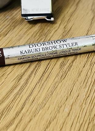 Оригинальный dior diorshow kabuki brow styler кремовый карандаш для бровей 03 brown оригинал карандаш для бровей6 фото