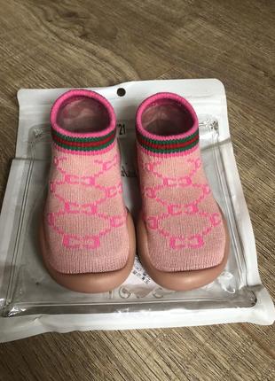 Детские тапочки-носочки для девочки для дома садика1 фото