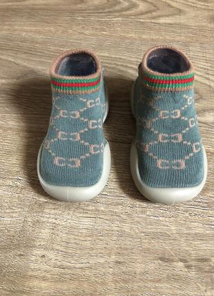 Дитячі капці-шкарпетки для дому садочку не слизькі