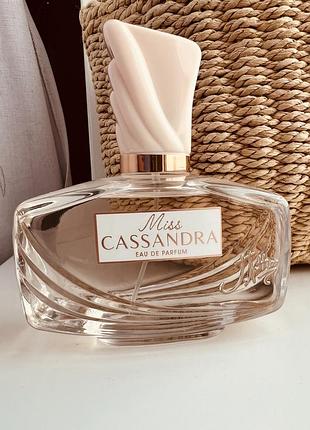 5мл (1мл-7грн) jeanne arthes miss cassandra розпив аромату затест распив