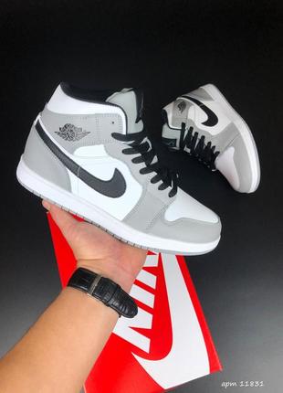 Кросівки жіночі зимові nike air jordan 1 retro сірі, найк джордан ретро 1 шкіряні, всередині хутро.