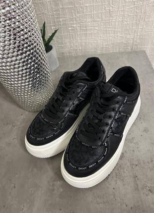 Кроссовки сникерсы dkny оригинал