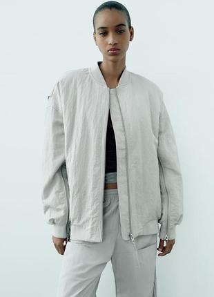 Нейлоновый оверсайз бомбер куртка zara 4432/729