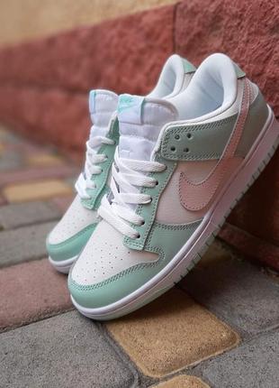 Nike sb dunk low белые со светло зеленым кроссовки женские кожаные топ качество найк дак кеды осенние кожа низкие1 фото