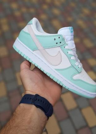 Nike sb dunk low белые со светло зеленым кроссовки женские кожаные топ качество найк дак кеды осенние кожа низкие7 фото