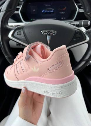 Женские розовые кроссовки adidas forum3 фото