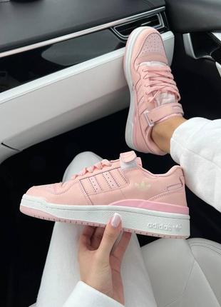 Женские розовые кроссовки adidas forum4 фото