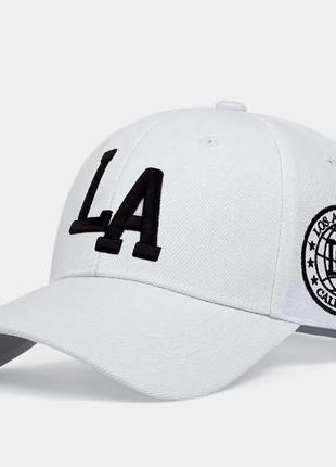 Кепка бейсболка з аплікацією