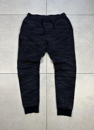 Спортивные штаны nike tech fleece