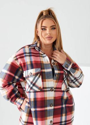 Удлиненная теплая рубашка миди кардиган на пуговицах из флиса в шотландскую клетку тартан батал большого размера бежевая мята синяя серая хаки бордо8 фото