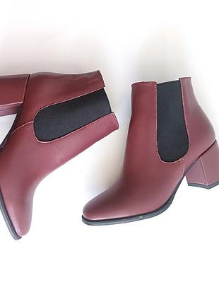 Ботильони шкіряні на підборах 6см