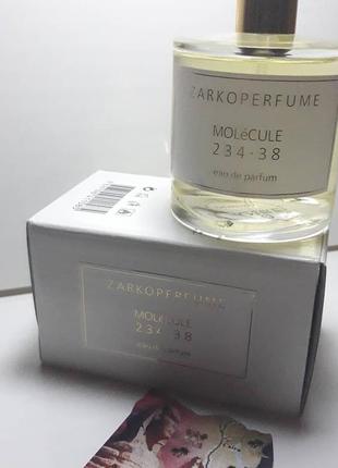 Zarkoperfume molecule 234.38

парфюмированная вода