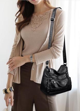 Сучасна жіноча чорна сумка через плече з екошкіри, модна трендова жіноча сумочка для дівчини.10 фото