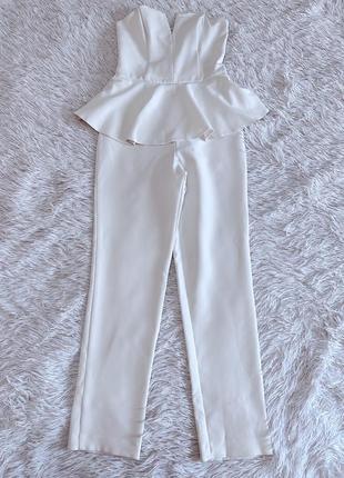 Белый сдельный костюм miss selfridge с воланом3 фото