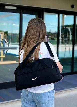 Спортивная черная сумка мужская  nike. сумка для тренировок, фитнес сумка10 фото