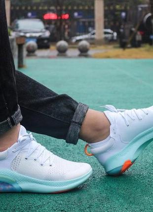 Чоловічі стильні білі кросівки joiryde white