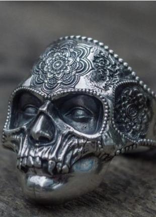 Кольцо мужское стальное santa muerte skull печатка перстень из медицинской нержавеющей стали 316l с черепом 86 фото