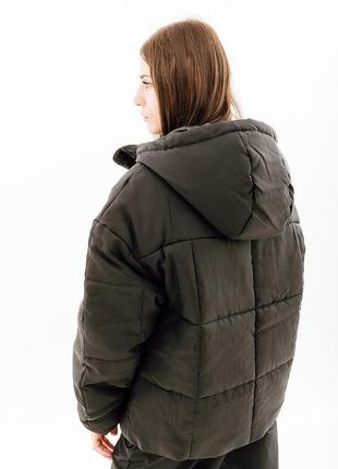 Жіноча куртка nike clsc puffer чорний xl (7dfb7672-010 xl)5 фото