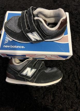 Замшеві кросівки new balance 23,5 розмір 13,5 см2 фото