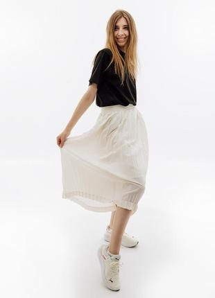 Жіноча спідниця puma yona sunp plissee skirt бежевий m (7d53797865 m)