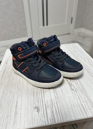 Продам обувь хайтопы