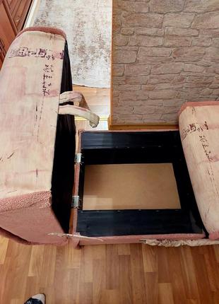 Мягкое раскладное кресло с нишей для белья