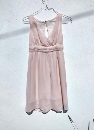 Нежное розовое платье с гипюром naf naf