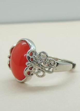 Кольцо с красным камнем перстень мед серебро с большим красным камнем и узорами р. регулируемый