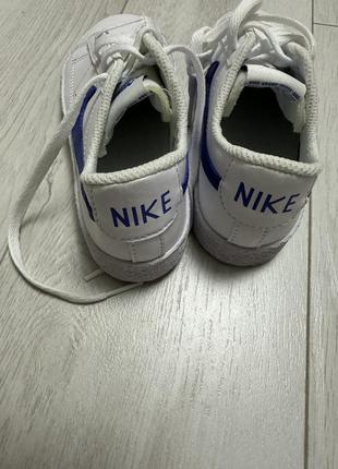 Nike2 фото