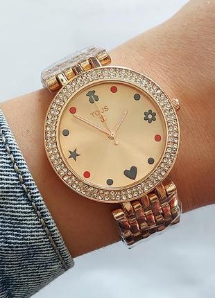 Наручные женские часы в розовом золотистом цвете4 фото